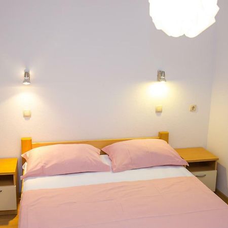 Apartments Rose Трогир Экстерьер фото