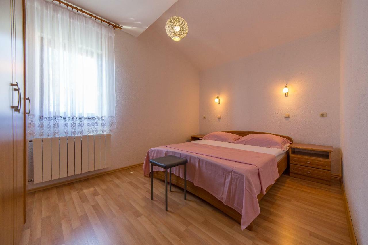 Apartments Rose Трогир Экстерьер фото