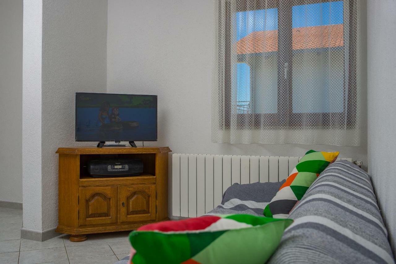 Apartments Rose Трогир Экстерьер фото