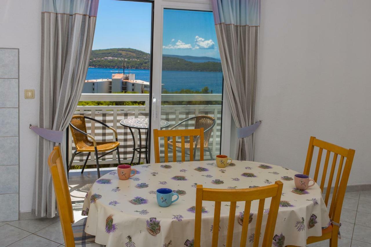 Apartments Rose Трогир Экстерьер фото